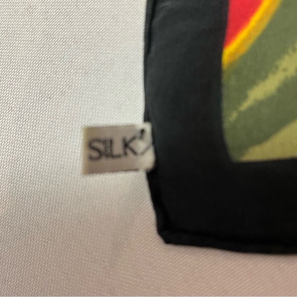 Gorgeous Spring / Summer Silk Scarf - 32.5 x 30”, Abstract Colour block Design - Picture 5 of 5